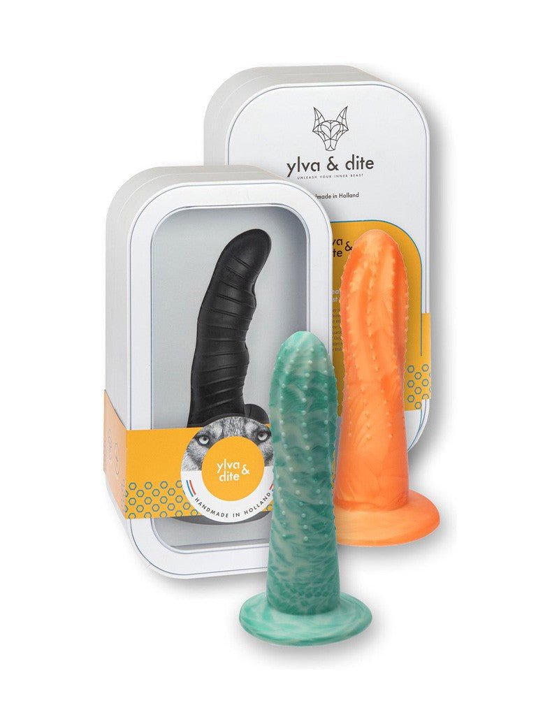 Ylva & Dite Dildo ARIA - metallic paars