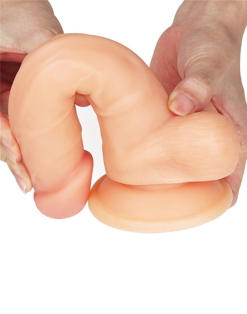 Lovetoy Easy Strap-on Set met dildo van 19 cm met balzak - blanke huidskleur - Erotiekvoordeel.nl